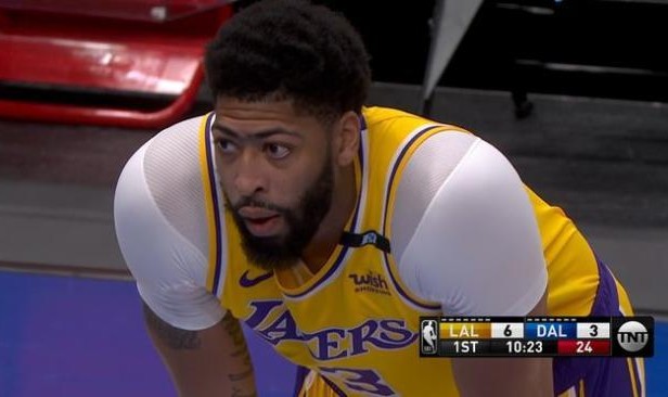 kaiyun-万事开头难！复出首战的浓眉哥，一切都是生疏的