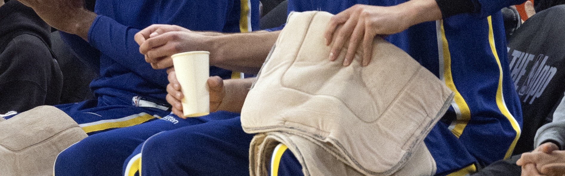 kaiyun-勇媒：残阵勇士大胜灰熊表现令人印象深刻 望波津周日复出战湖人