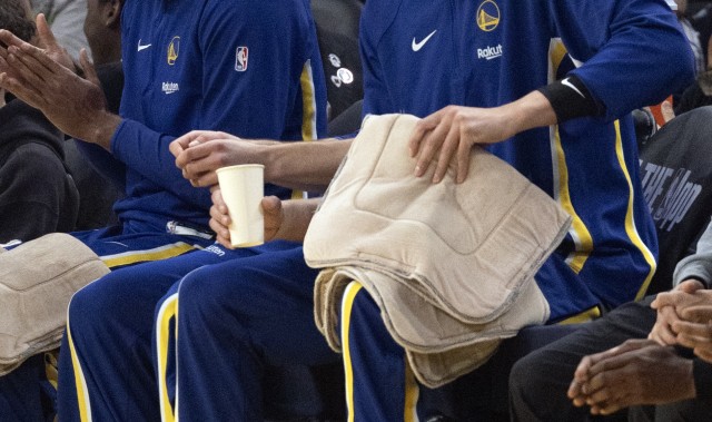 kaiyun-勇媒：残阵勇士大胜灰熊表现令人印象深刻 望波津周日复出战湖人