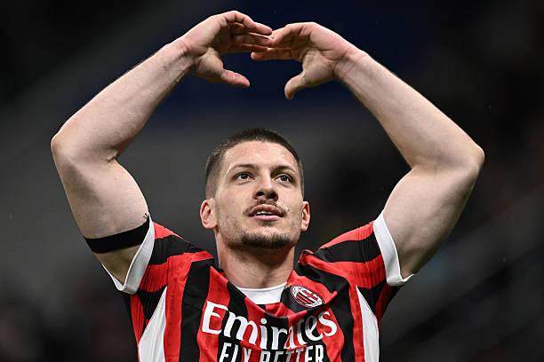 1745463570589091776.jpg 2211659078-612x612.jpg